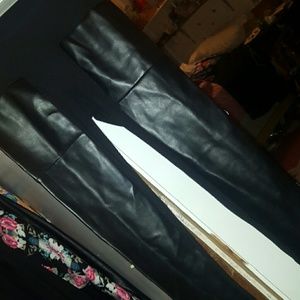 leather leggings