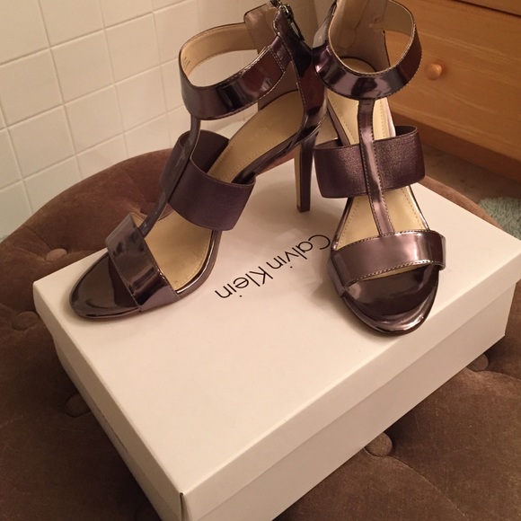 Calvin Klein sexy gunmetal silver heels