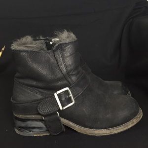 Leather Ankle boots with fur by All saints