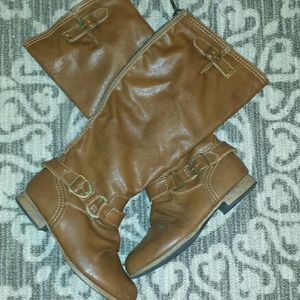 Women's tan boots