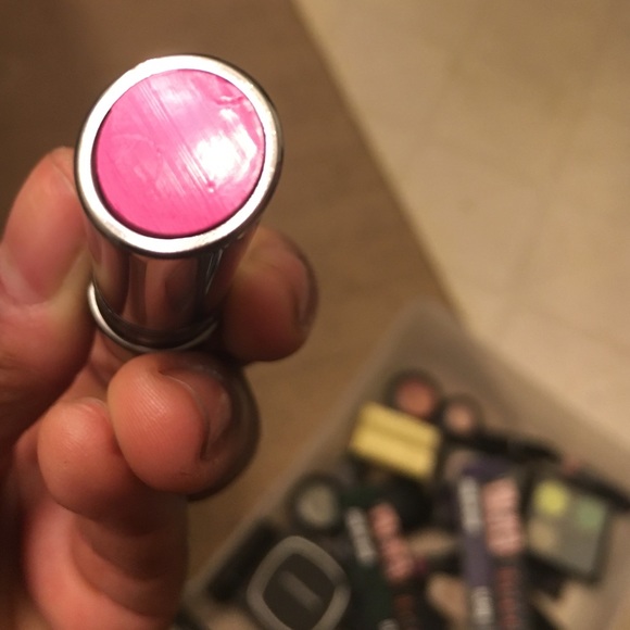 ‼️ AUTHENTIC ‼️ MAC LIPSTICK 💄 - Picture 2 of 2