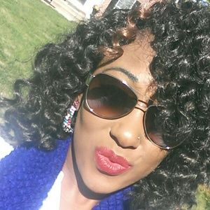Meet your Posher, Oniesha
