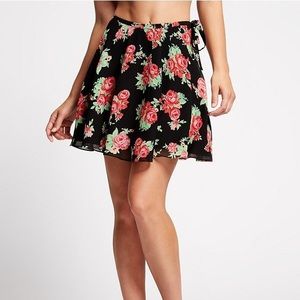 Cute floral skirt 🎈SOLD❤️