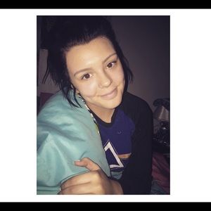 Meet your Posher, Rebekah