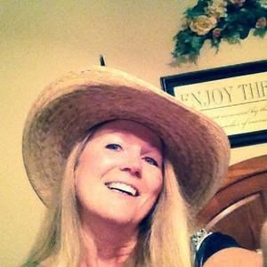 Meet your Posher, Robyn