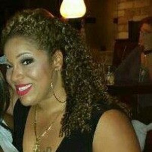 Meet your Posher, Joelle