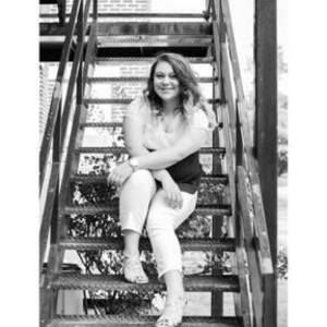 Meet your Posher, Monica