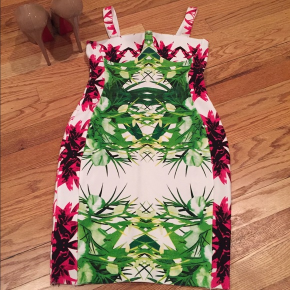 Hottt Bandage Dress! 🔥 - Picture 3 of 5