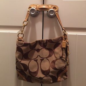 Coach shoulder bag monogram