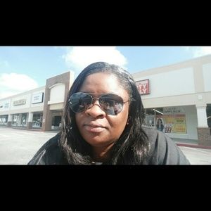 Meet your Posher, Sherri