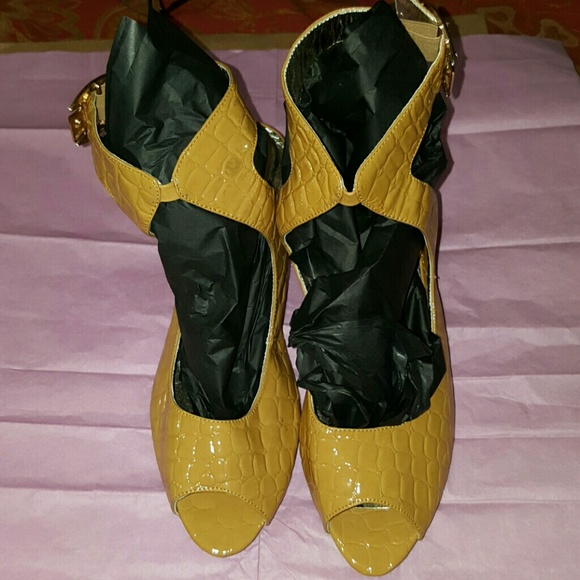 Open toe, ankle wrap heels