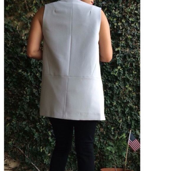 Sleeveless Gray Blazer/Vest - Picture 4 of 7