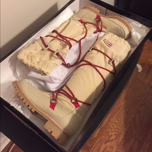 Hunter summit Rain boots. Size 6