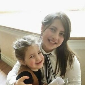 Meet your Posher, Miriam