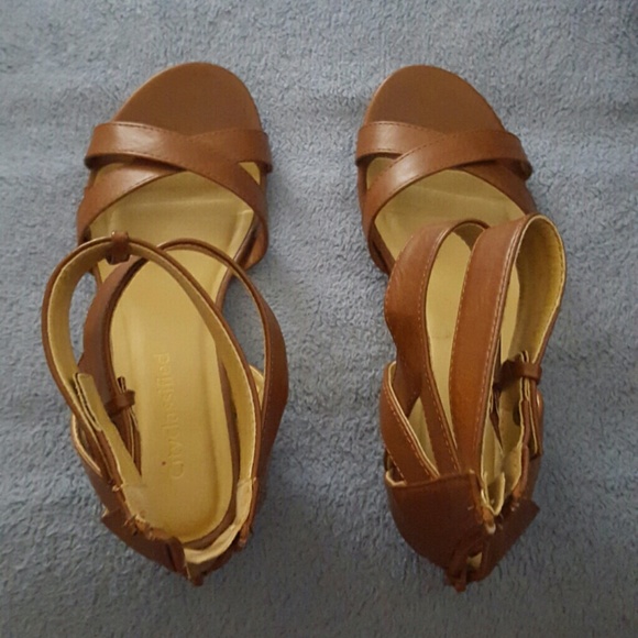 Strap sandals--LIKE NEW!