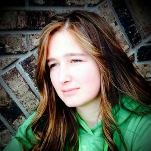 Meet your Posher, Abbigail