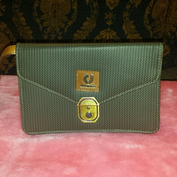 Vintage Charles jourdan clutch