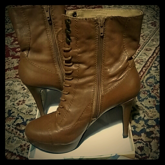 Nine West leather booties