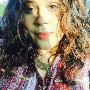 Meet your Posher, Sarai