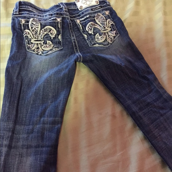 Buckle jeans