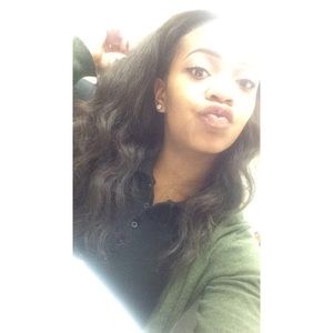 Meet your Posher, Shania