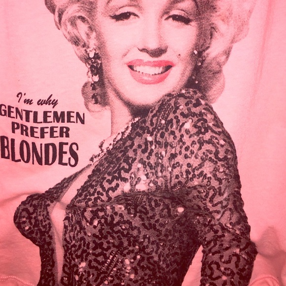 " I'm why gentlemen prefer blondes " halter top