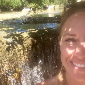 Meet your Posher, Mandy