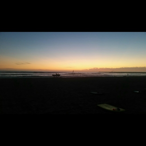 Meet your posher, Claudia - Picture 3 of 4