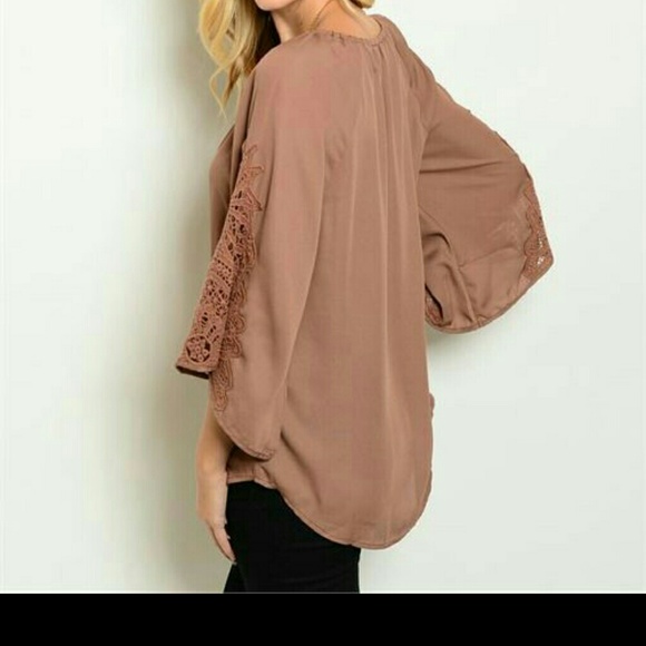 Boho chic eyelet sleeve blouse top Small NWT - Picture 3 of 5