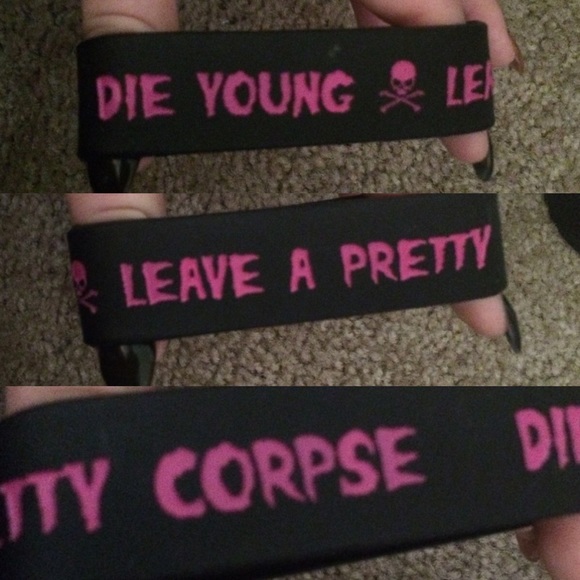 Pretty corpse rubber bracelet