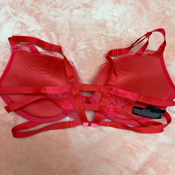 Red Victoria's Secret Fashion Show Bra - Picture 2 of 2