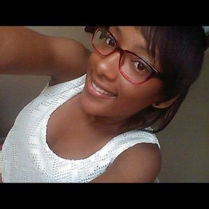 Meet your Posher, Michel