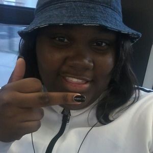 Meet your Posher, Keke