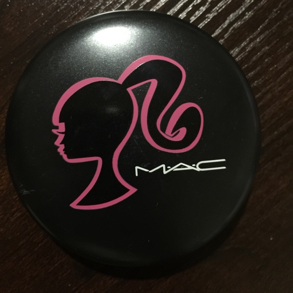 RARE MAC Barbie PEARLSUNSHINE Beauty PWDR🅿️🅿️$85 - Picture 1 of 4