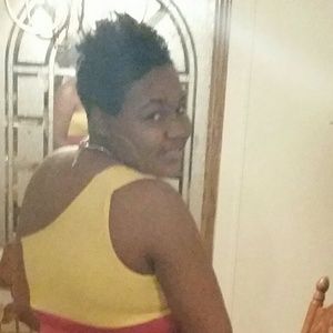 Meet your Posher, Lashundra