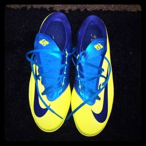 Size 6.5y, Worn Twice, Basically Brand New👌🏽