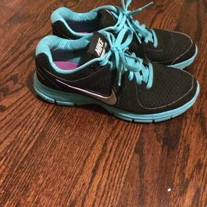 Nike gym shoes
