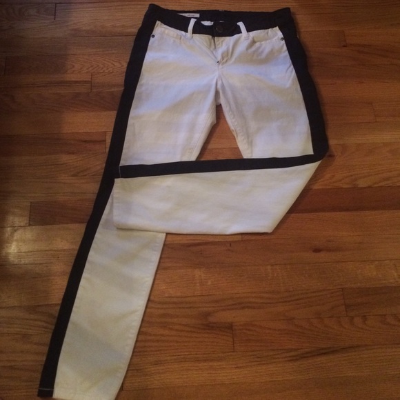 White super skinny jeans with black trim