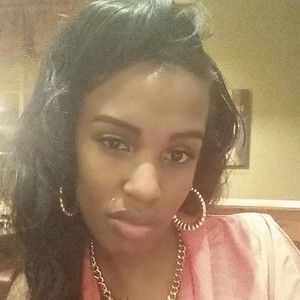 Meet your Posher, Alisha