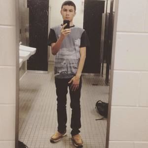 Meet your Posher, Luisito