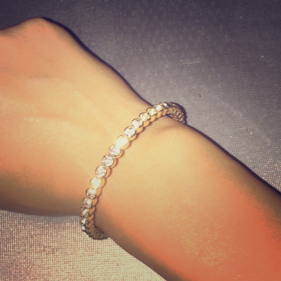 Play gold bracelet with diamonds😊
