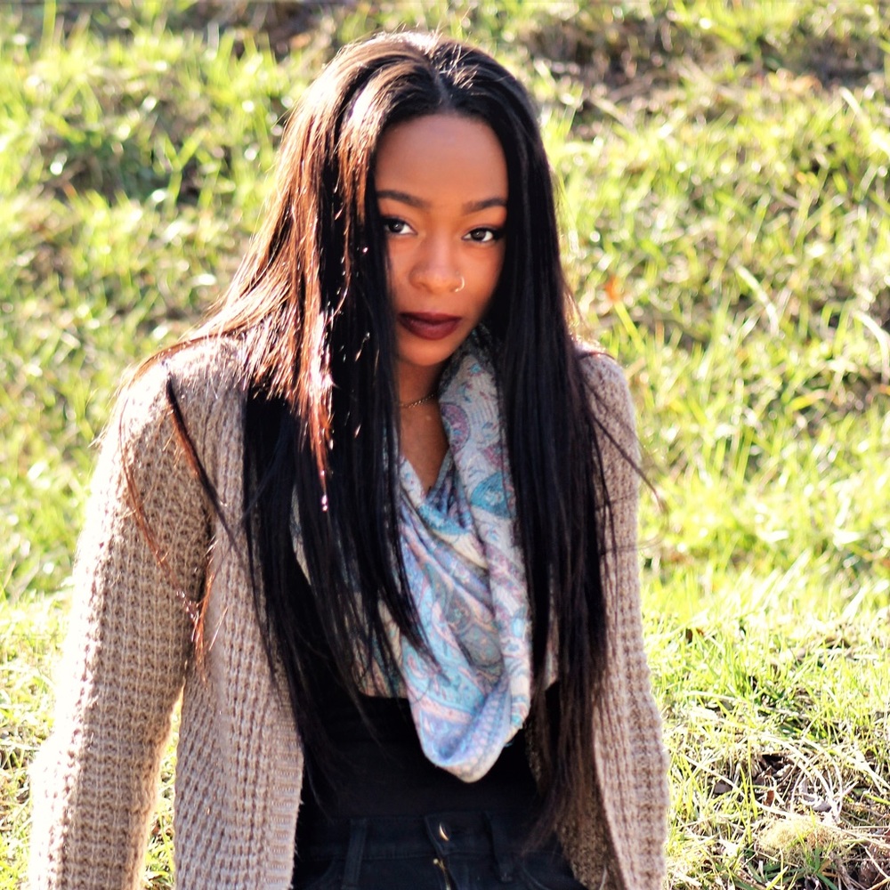 Meet your Posher, Mia