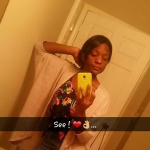 Meet your Posher, Nina