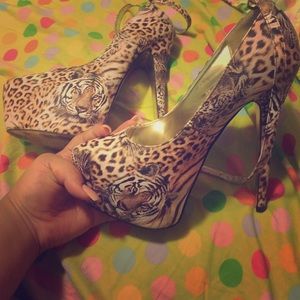 There tiger print high hills