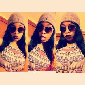 Meet your Posher, Naomi