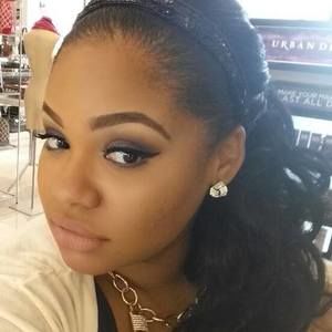 Meet your Posher, Brianna