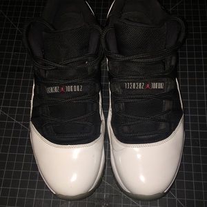 True Red Air Jordan 11 Retro-Sz11 (8/10 Condition)