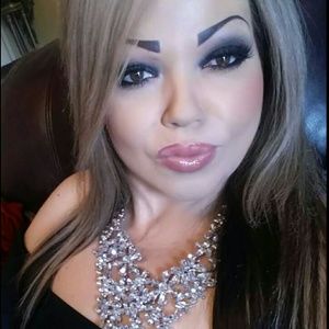 Meet your Posher, Sandra