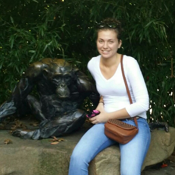Meet your Posher, Tamara - Picture 1 of 1