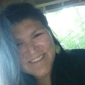 Meet your Posher, Pamela